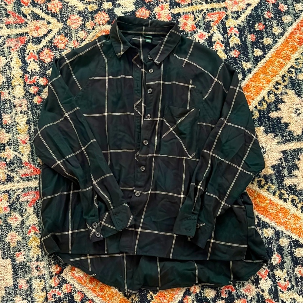 Wild Fable Women’s Plaid Long Sleeve Oversized Button-Down Shirt